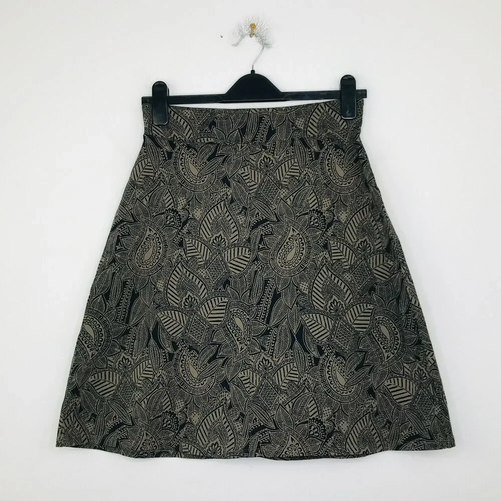 Athleta Women's Small Skirt Brown Black Floral Paisley Stretch A-Line CD8